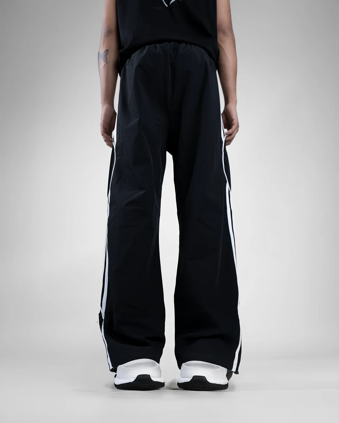 Black Arc Parachute Pants - Image 5