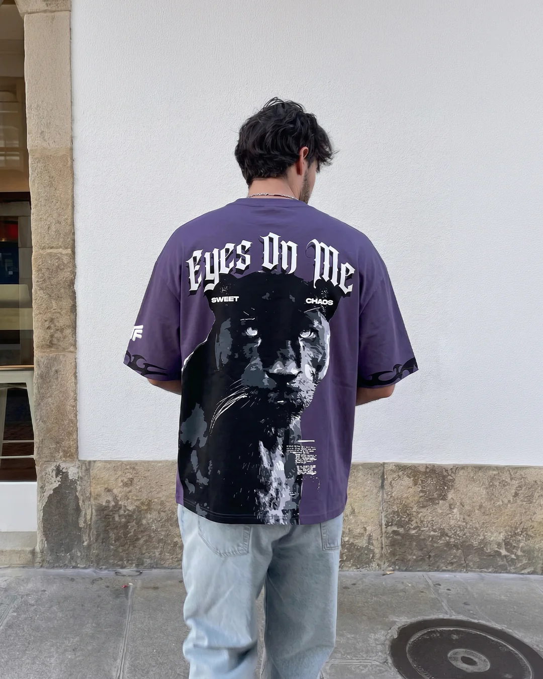 Eyes On Me Heavyweight T-shirt - Image 4
