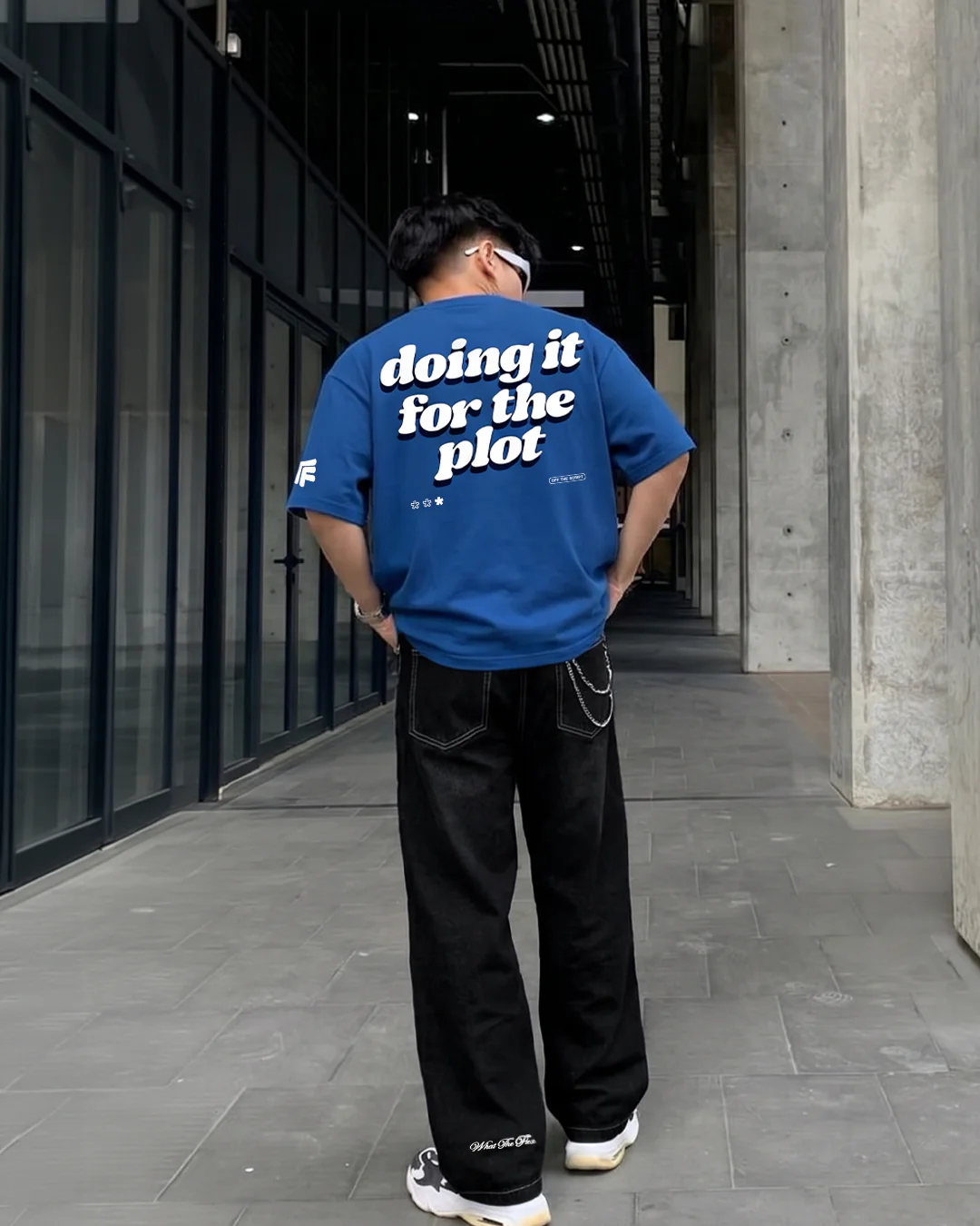 Plot Twist Heavyweight T-Shirt - Image 6