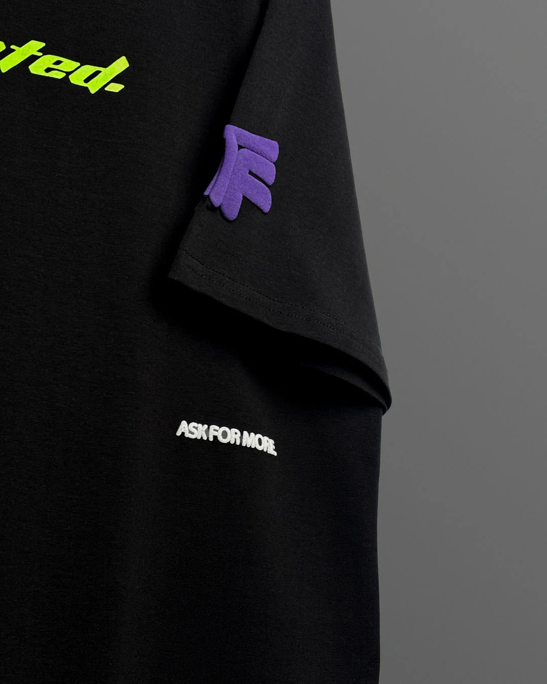 Undoubted Black Lightweight T-shirt - Image 7
