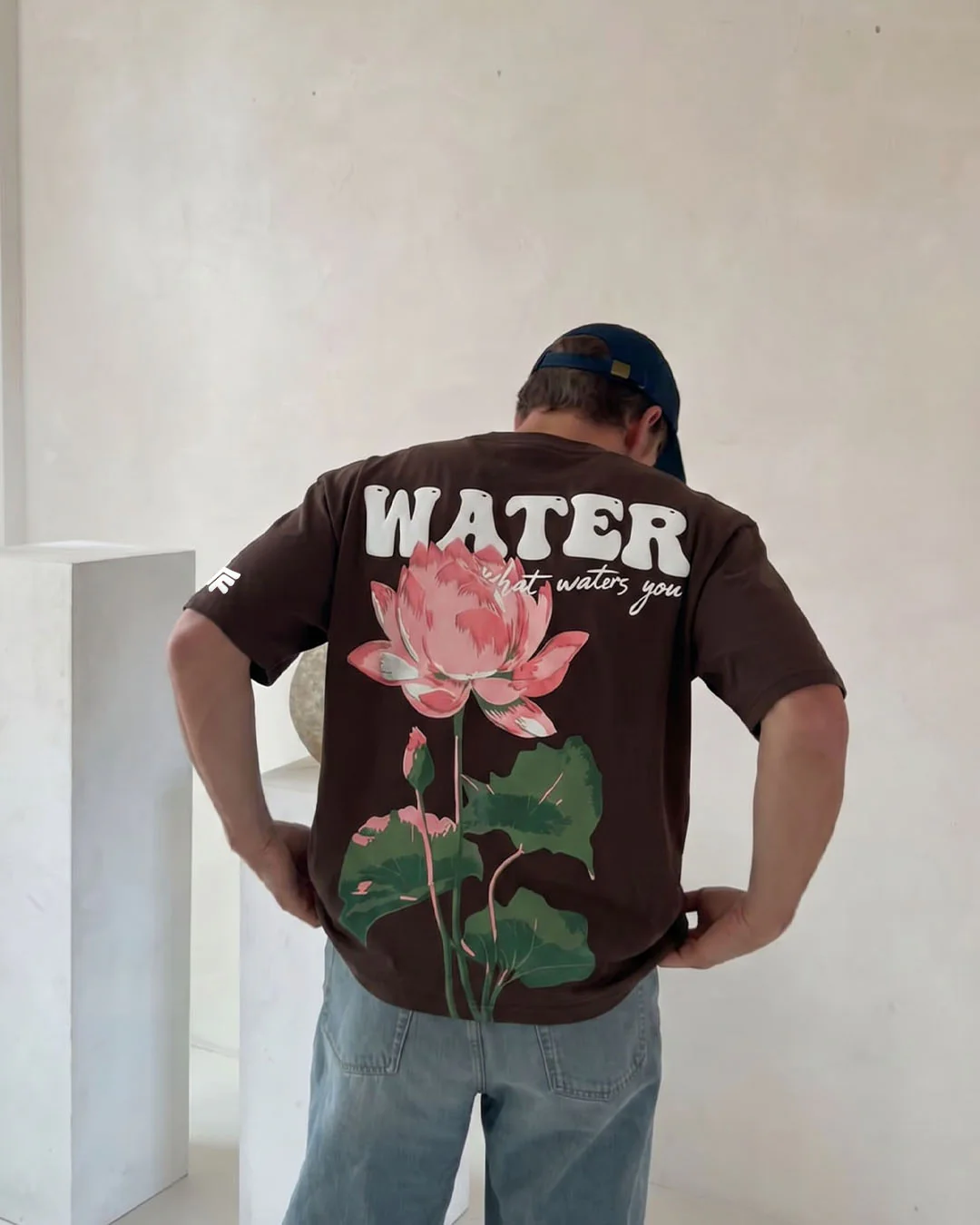 Water Heavyweight T-shirt - Image 7